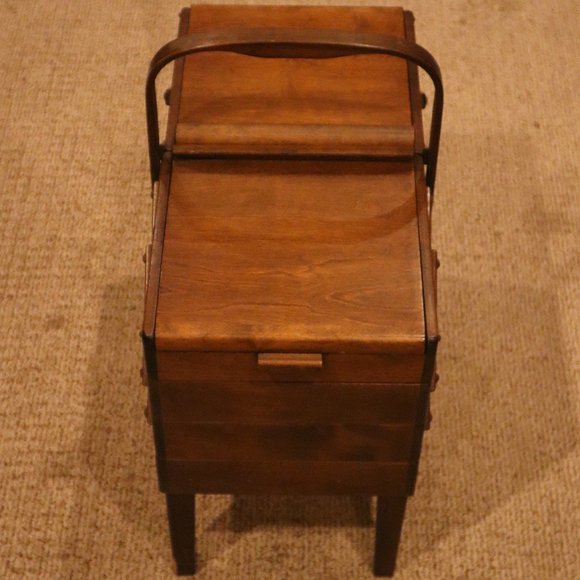 A.S. STRØMMEN BRUK HAMAR Vintage Wooden Sewing Box With, Draws, Legs & Handle - Picture 4 of 8